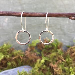 simplicity circles earrings