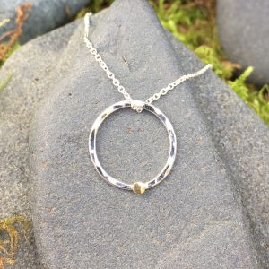 touch of gold single pendant
